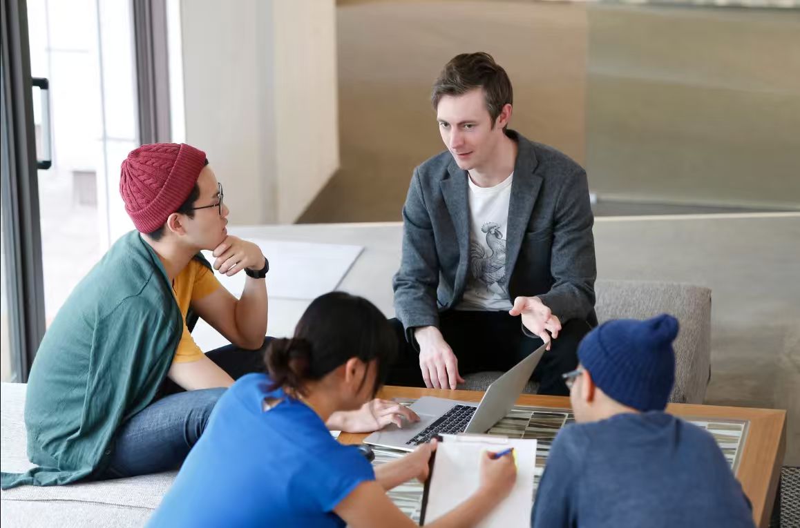 中英文双语授课