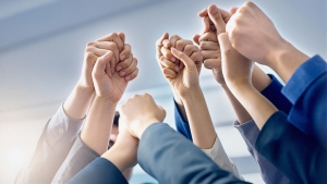 依得信咨询 凝聚团队培训