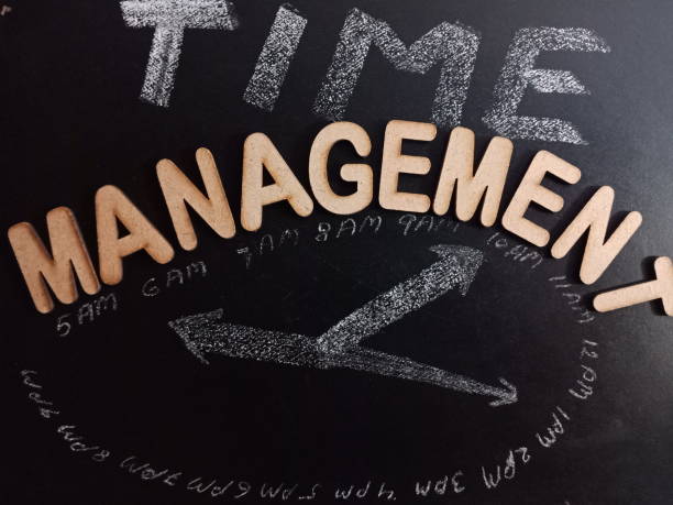 中层管理培训：依得信咨询赋能企业中坚，助力管理升级与战略落地